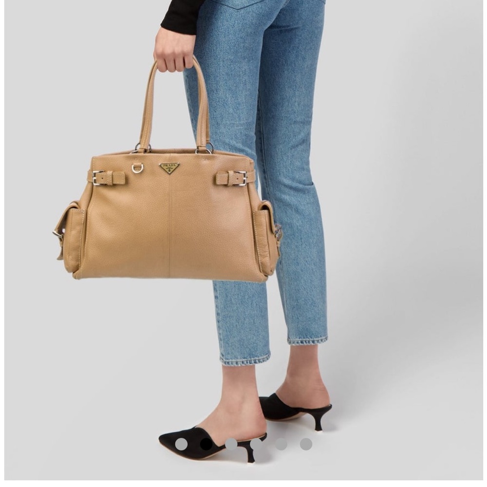 Prada Vitello Daino Side Pocket Tote Authentic  - Cream Color - Picture 3 of 11